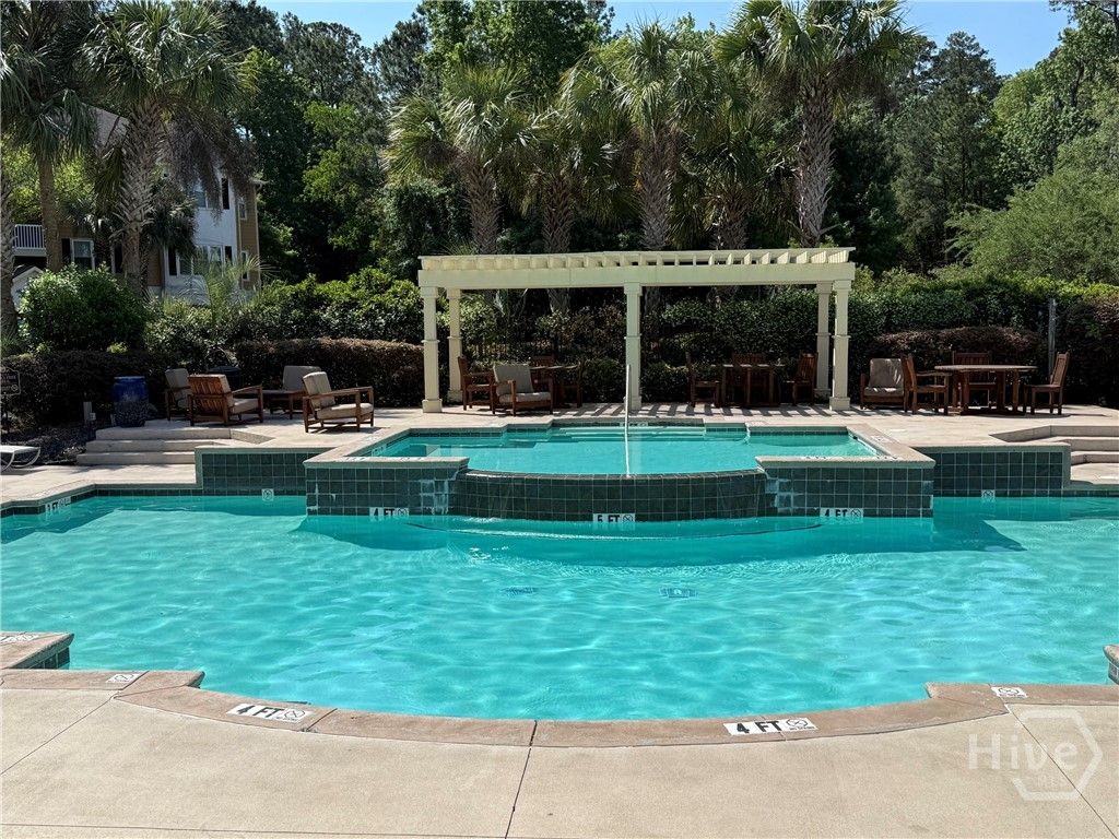 Image 8 of property listing at 5204 Walden Park Drive, Savannah, GA 31410