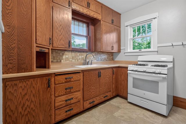 523 Cutler Street, Waterloo, IA 50703