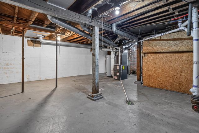 523 Cutler Street, Waterloo, IA 50703