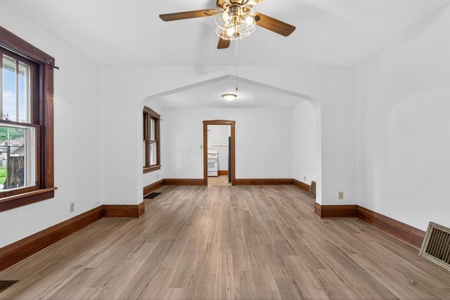 523 Cutler Street, Waterloo, IA 50703