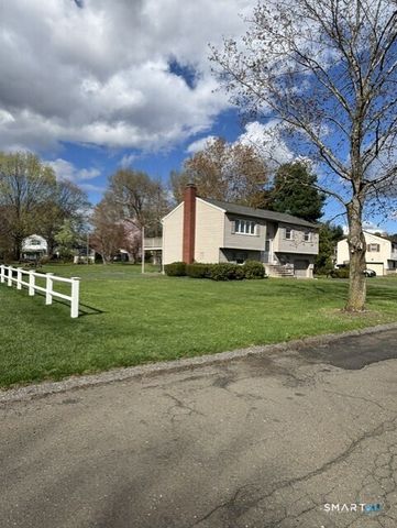 30 Hawley Rd Extension, Danbury, CT 06811