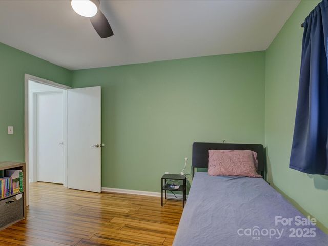 228 Ridge Drive, Harrisburg, NC 28075