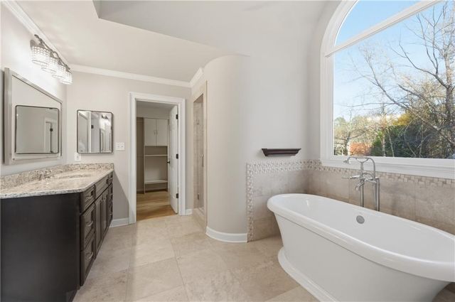 10685 Oxford Mill Circle, Alpharetta, GA 30022