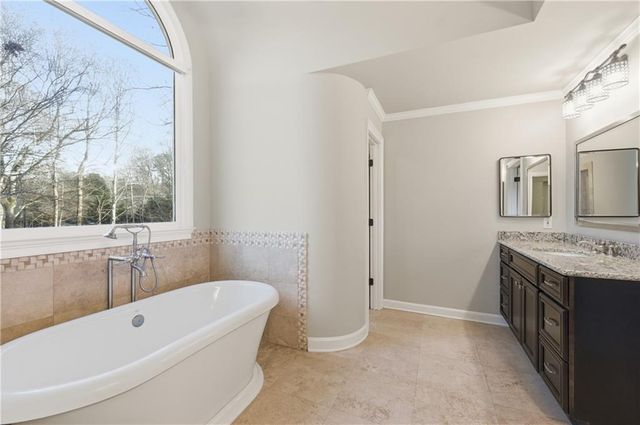 10685 Oxford Mill Circle, Alpharetta, GA 30022