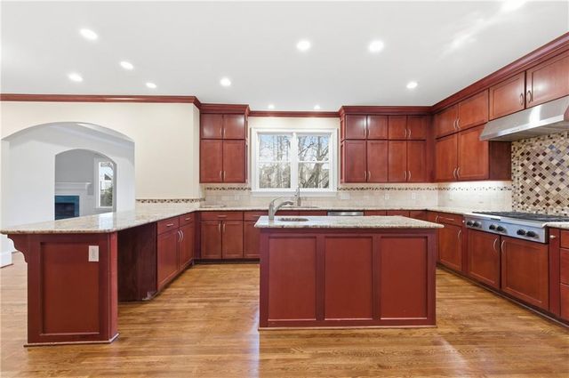 10685 Oxford Mill Circle, Alpharetta, GA 30022