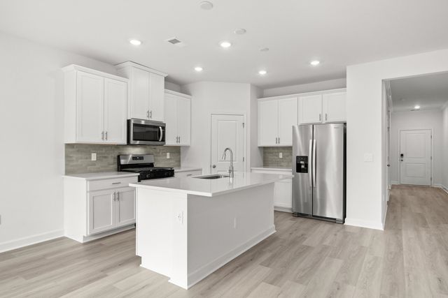 316 Jessamine St., Longs, SC 29568