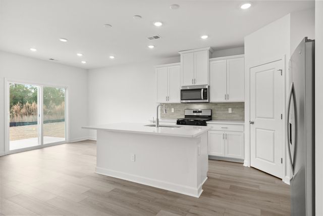 316 Jessamine St., Longs, SC 29568