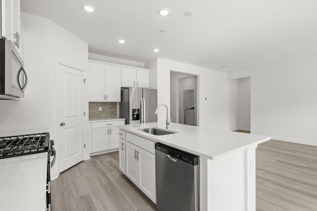 316 Jessamine St., Longs, SC 29568