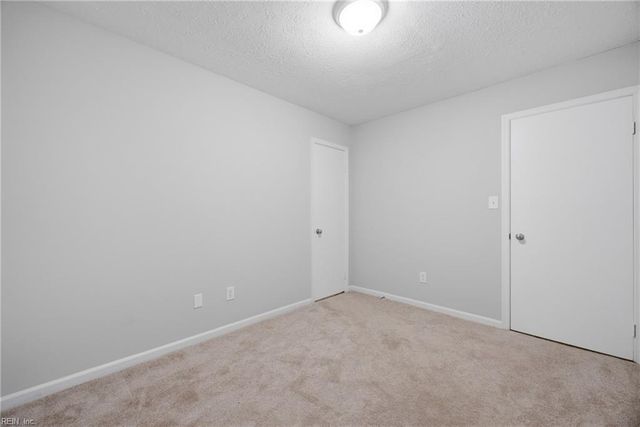 249 Batson DR, Newport News, VA 23602