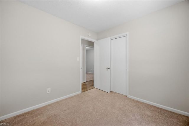 249 Batson DR, Newport News, VA 23602