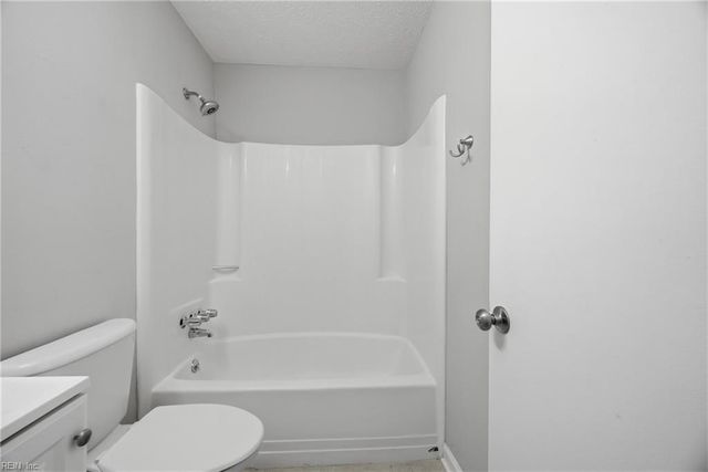 249 Batson DR, Newport News, VA 23602