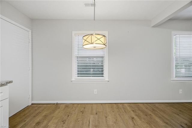 249 Batson DR, Newport News, VA 23602