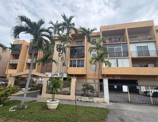 6055 W 19th Avenue 318, Hialeah, FL 33012