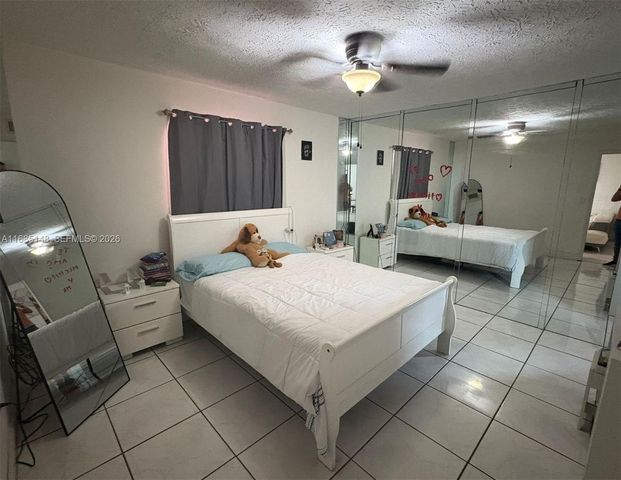 6055 W 19th Avenue 318, Hialeah, FL 33012