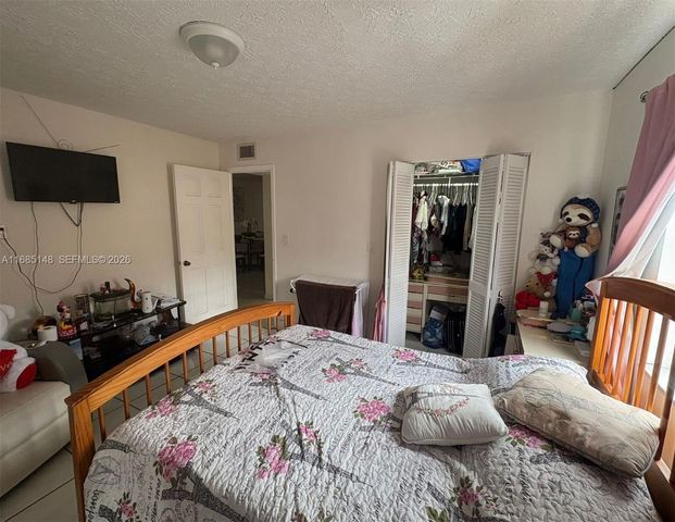 6055 W 19th Avenue 318, Hialeah, FL 33012