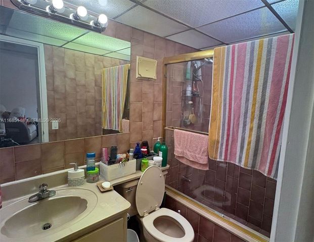 6055 W 19th Avenue 318, Hialeah, FL 33012