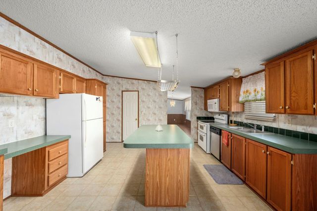 171 County Road 4322, Dayton, TX 77535