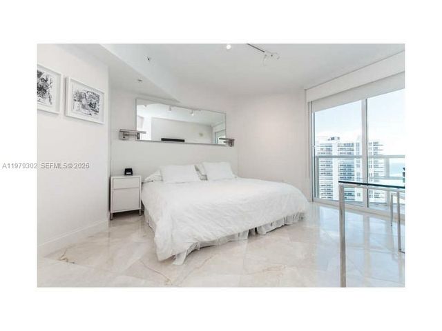 16699 Collins Ave 2406, Sunny Isles Beach, FL 33160