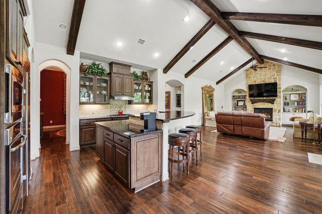 32303 Waterford Crest Lane, Fulshear, TX 77441