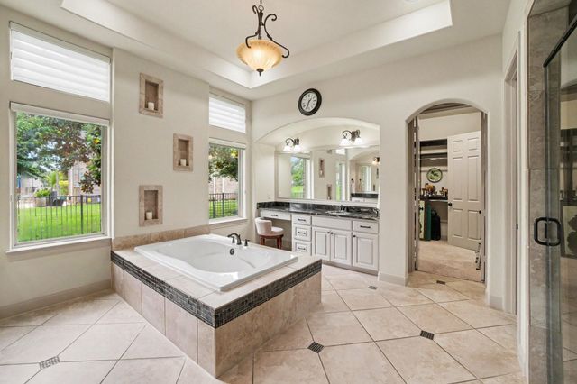 32303 Waterford Crest Lane, Fulshear, TX 77441