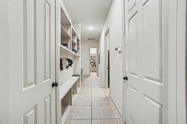 32303 Waterford Crest Lane, Fulshear, TX 77441