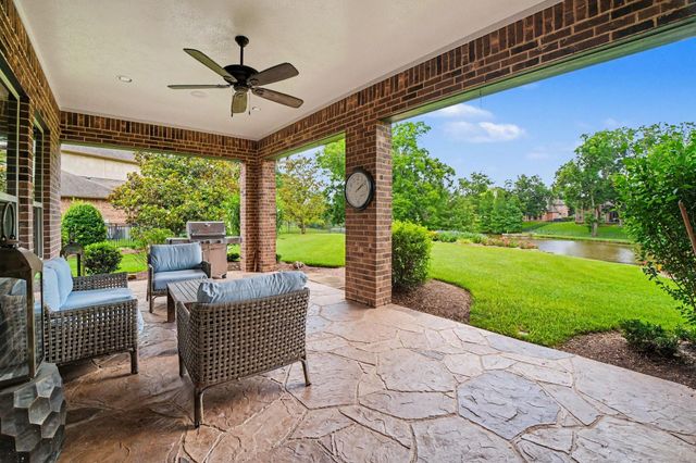 32303 Waterford Crest Lane, Fulshear, TX 77441
