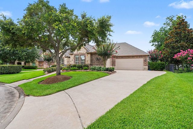 32303 Waterford Crest Lane, Fulshear, TX 77441