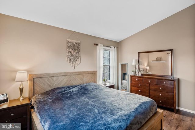 44 BURGUNDY DR, Marlton, NJ 08053