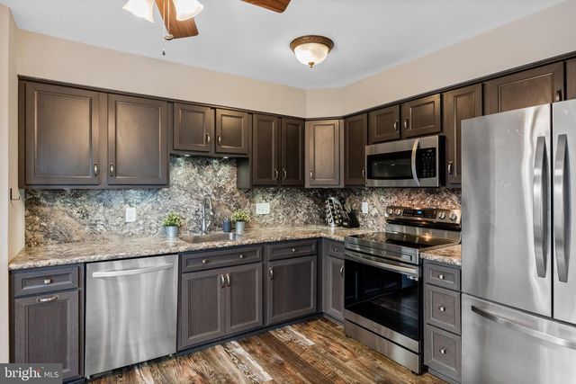 44 BURGUNDY DR, Marlton, NJ 08053