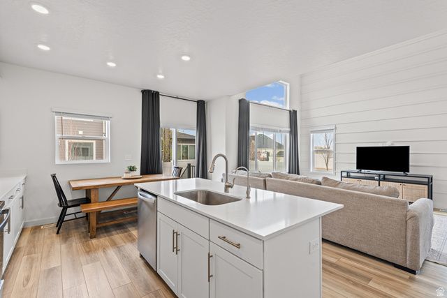 1402 S CASTILLO RD, Spanish Fork, UT 84660