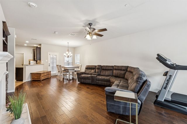 4245 Comanche Drive, Carrollton, TX 75010