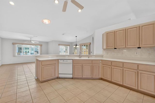 8739 SE 140TH PLACE ROAD, Summerfield, FL 34491