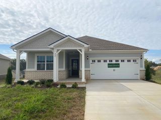 337 Lacewing Ln, Clarksville, TN 37043