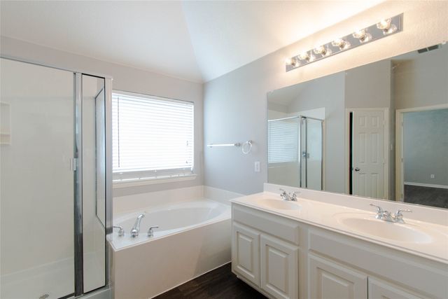 1140 Victory Bells Drive, Fort Worth, TX 76052