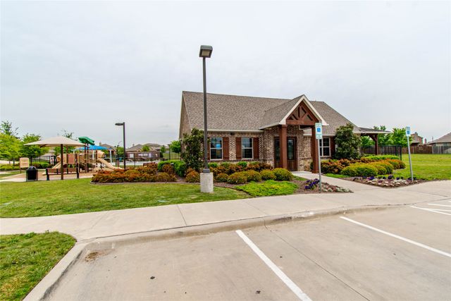 1140 Victory Bells Drive, Fort Worth, TX 76052