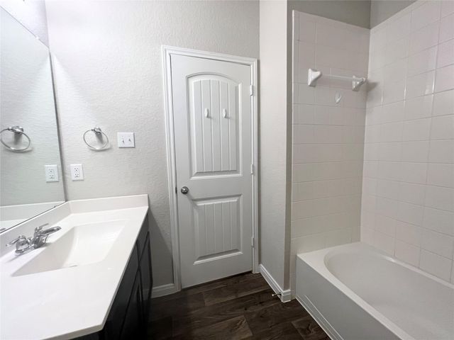 105 Naset DR, Georgetown, TX 78626