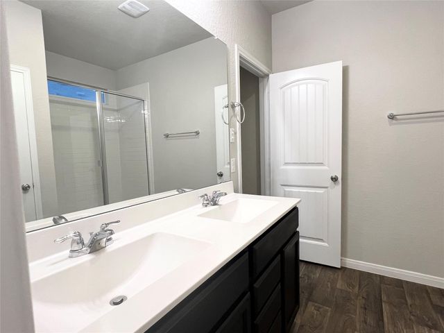105 Naset DR, Georgetown, TX 78626