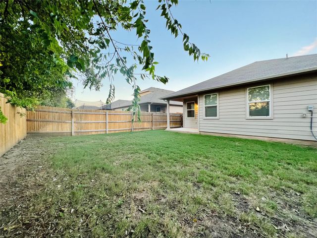 105 Naset DR, Georgetown, TX 78626