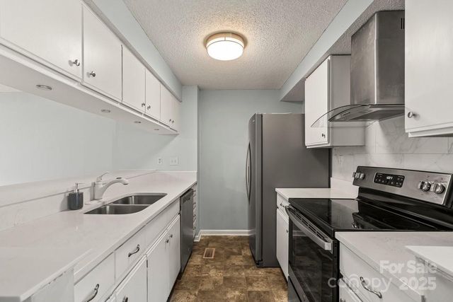 1315 Maple Shade Lane, Charlotte, NC 28270