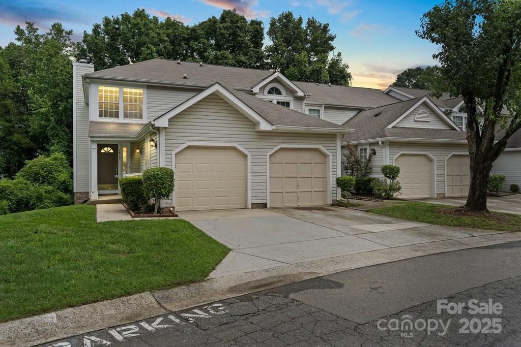 1315 Maple Shade Lane, Charlotte, NC 28270