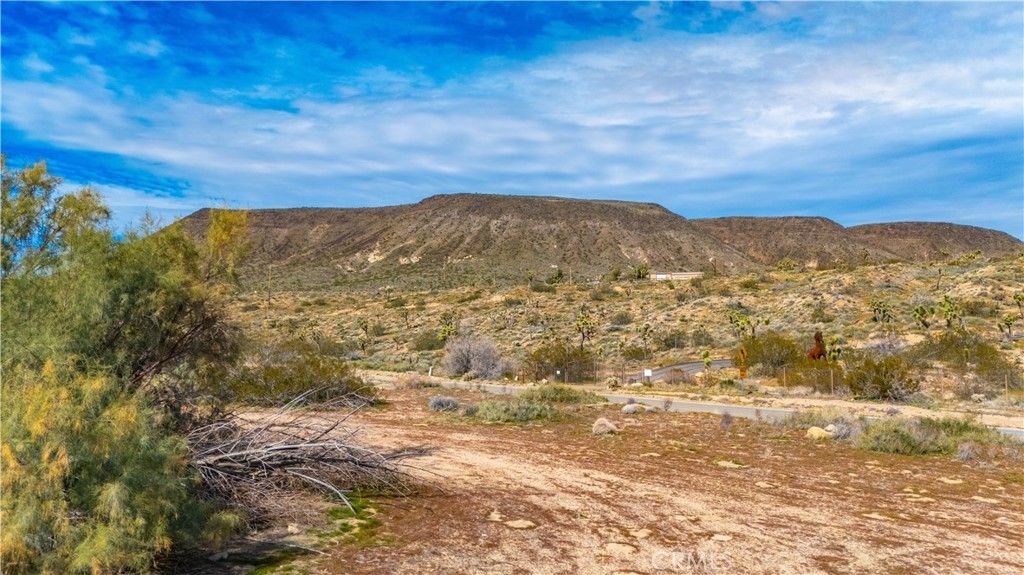 Image 20 of property listing at 55455 Pipes Canyon, Pioneertown, CA 92268