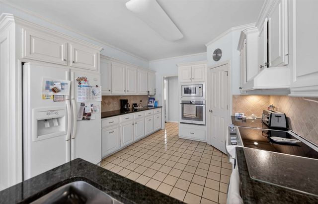 1106 Lonnie Drive, Athens, TX 75752