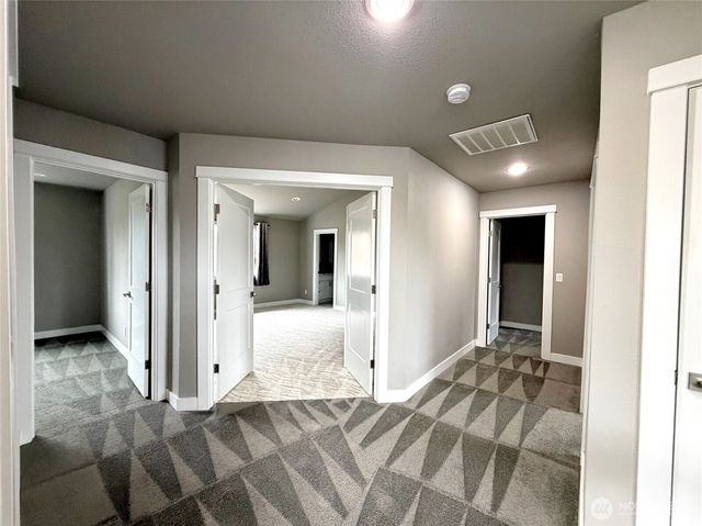 7222 S J Street, Tacoma, WA 98408