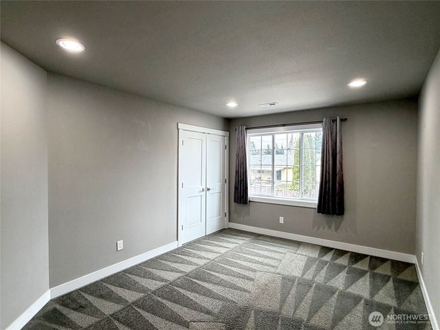 7222 S J Street, Tacoma, WA 98408