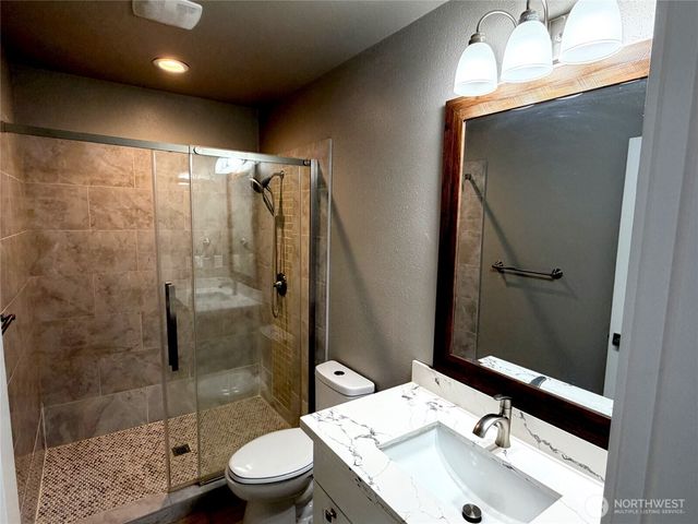 7222 S J Street, Tacoma, WA 98408