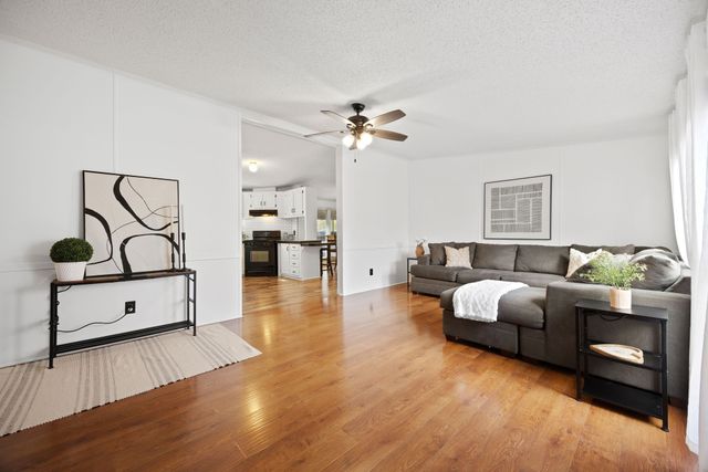 11200 Ridgewood Drive, Salado, TX 76571