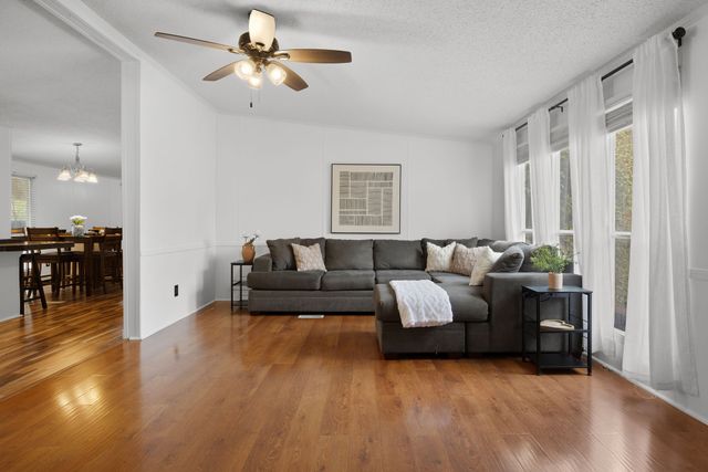 11200 Ridgewood Drive, Salado, TX 76571