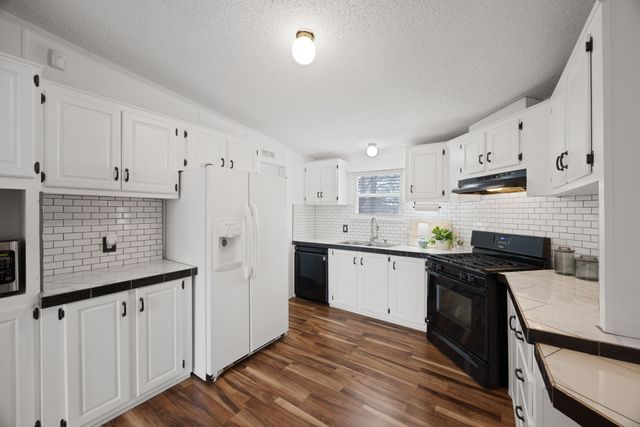 11200 Ridgewood Drive, Salado, TX 76571