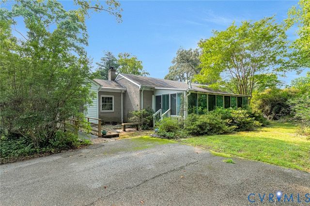 3801 Wakefield Rd, Richmond, VA 23235