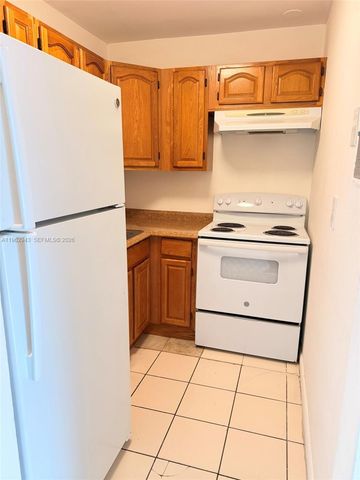 241 SE 9th Ave 206, Pompano Beach, FL 33060